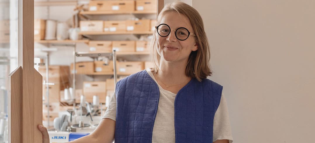 portrait de Pauline Beuzelin, fondatrice de Mijuin, spécialiste dans le texte fabriqué en lin
